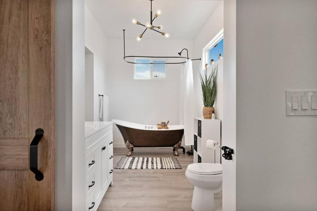 Beautiful Newly Remodeled Home, Near Jt Park Joshua Tree Luaran gambar